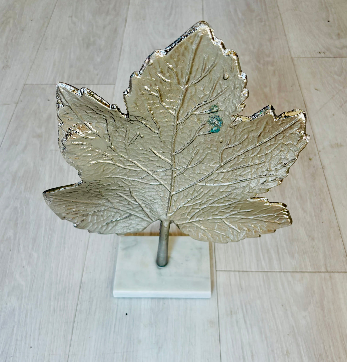 Metal Fall Leaf Decor