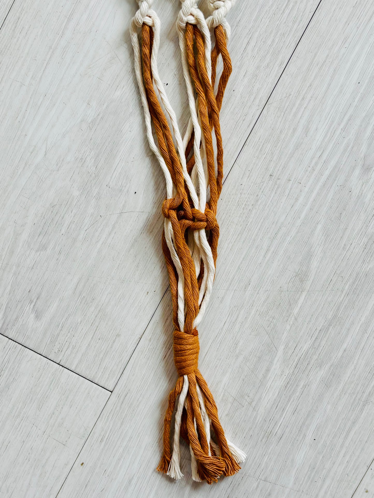 The Shine Effect - Macrame Plant Holder - Large Twisted