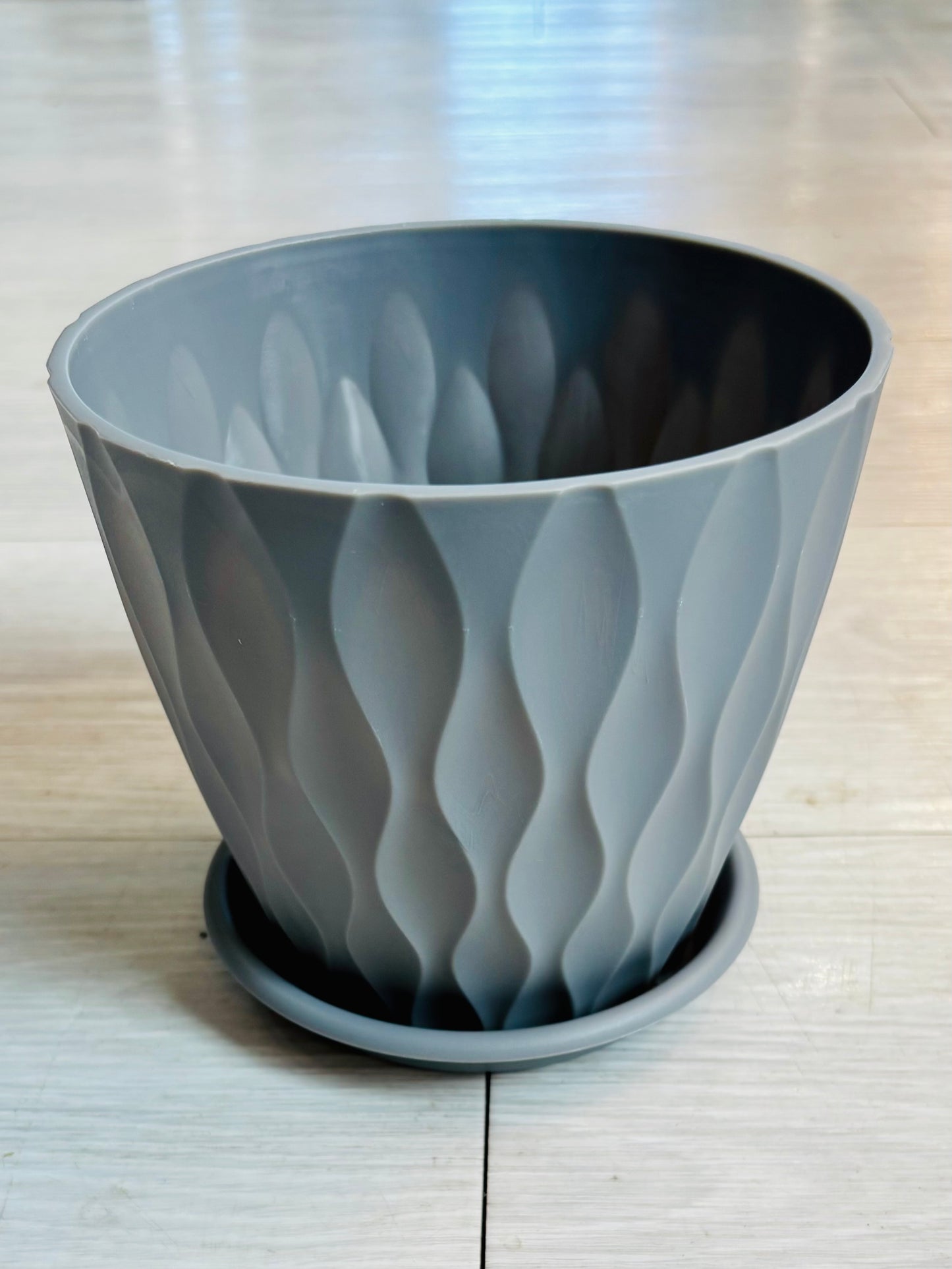 Wave Pot 6"