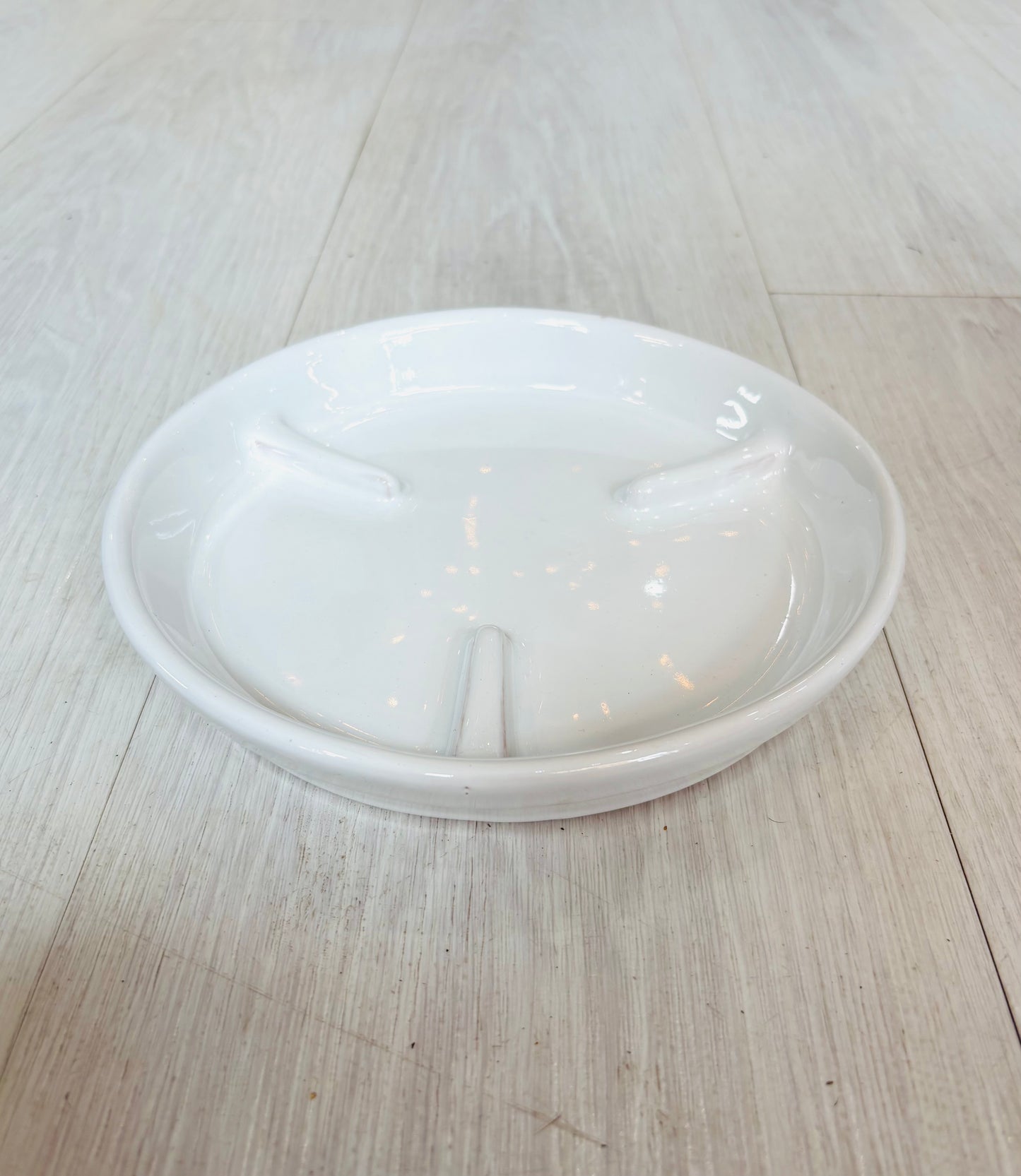 Leo Saucer