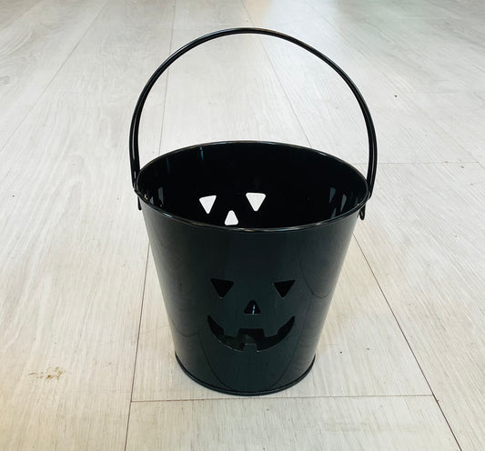 Metal Pumpkin Face Planter 5"