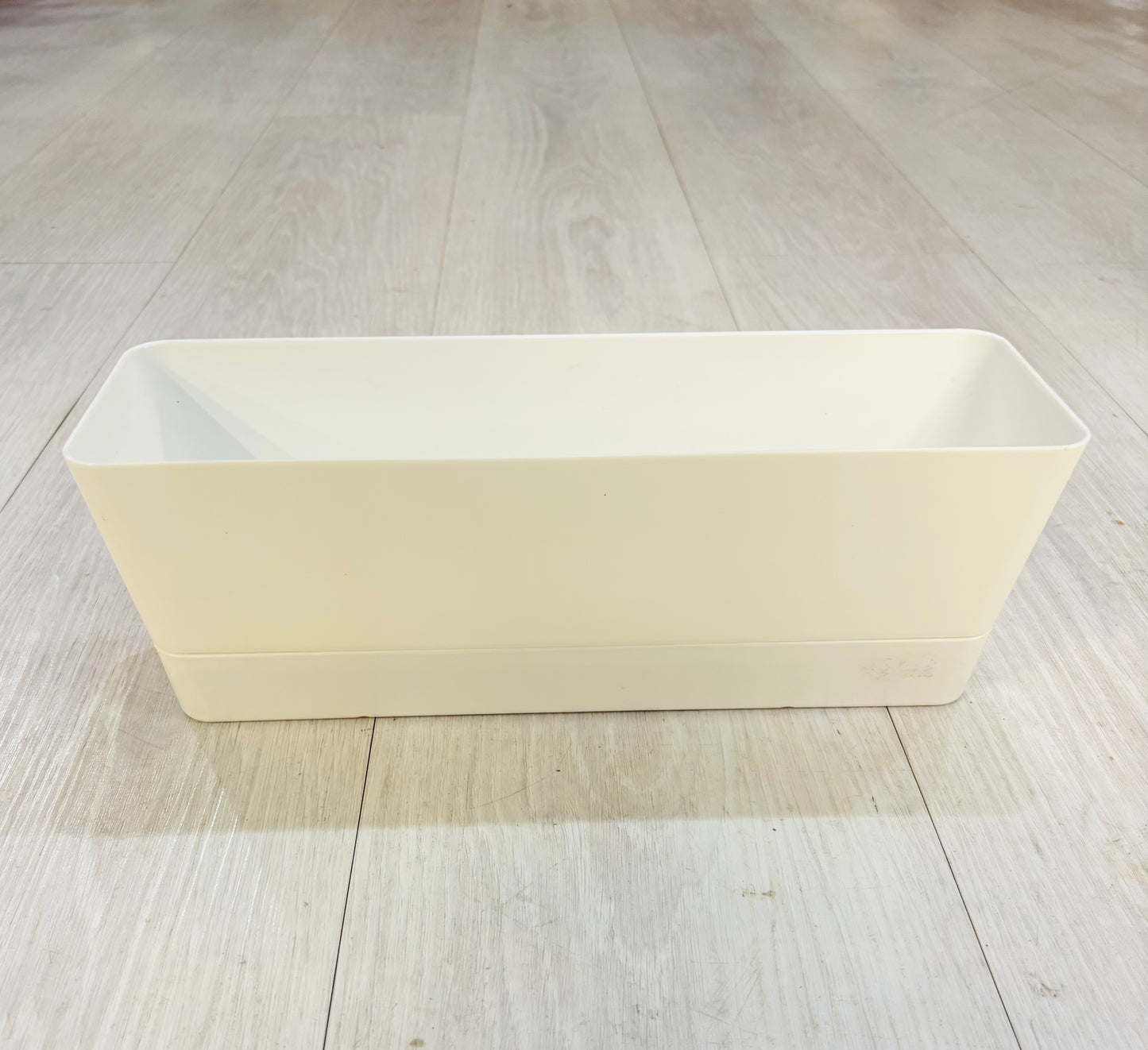 White Elongated Plastic Succulent/Cacti Planter