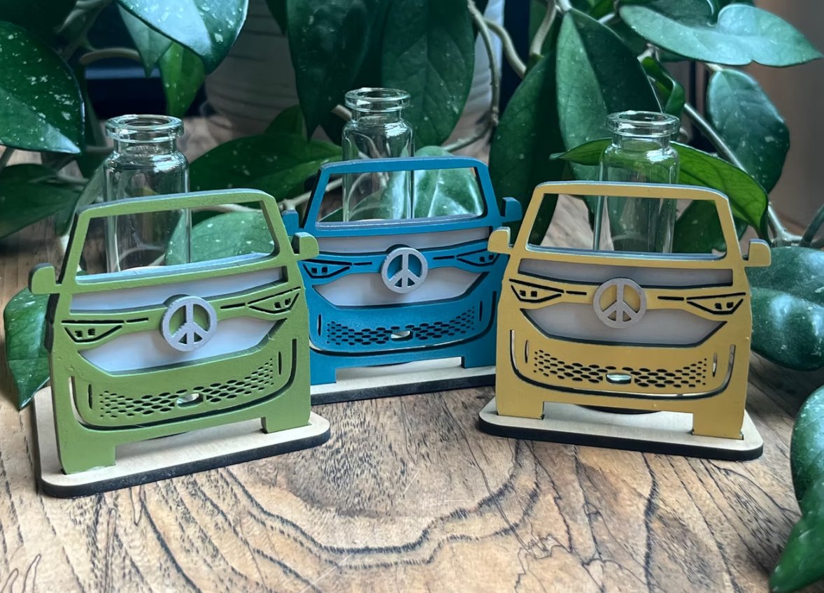 Silva & Ore Peace Bus & Bug Prop Stations