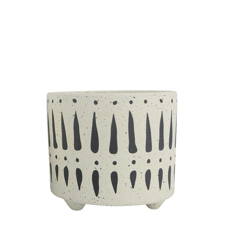 Hovda Footed Planter
