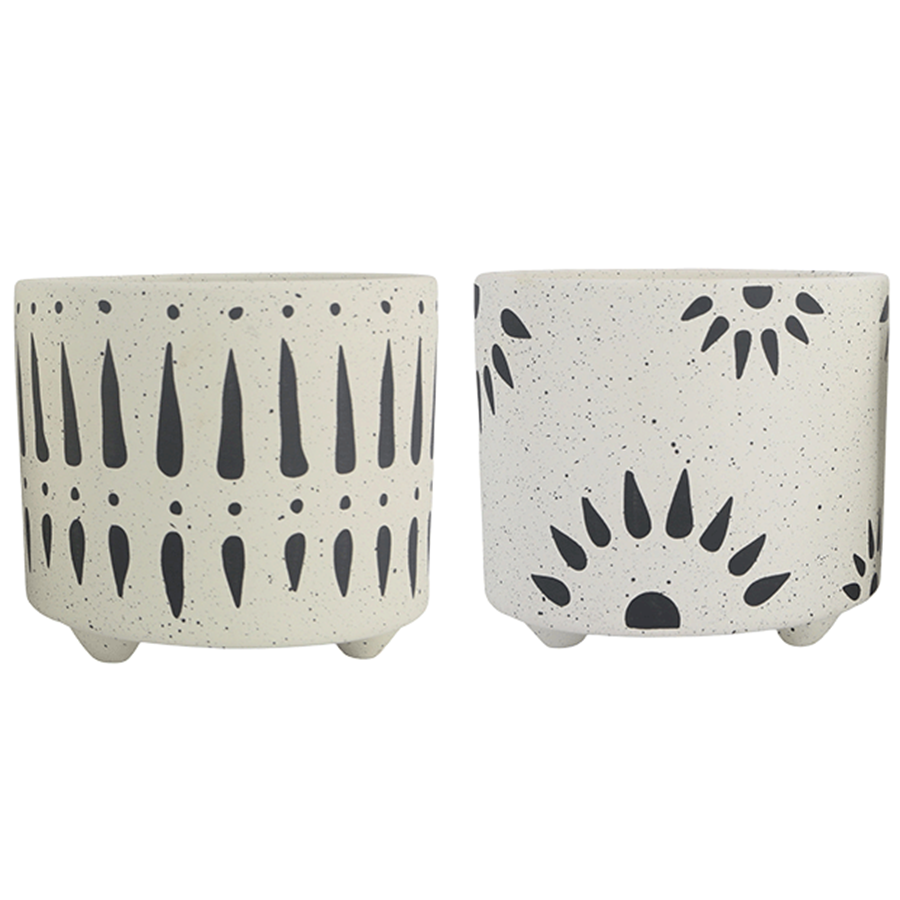 Hovda Footed Planter
